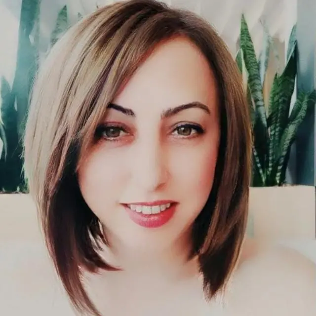 YASEMİN ŞAHİN